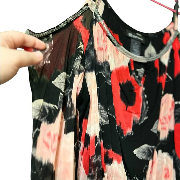 INC International Concepts  red & pink floral design longsleeve top, 2X - Picture 5 of 7